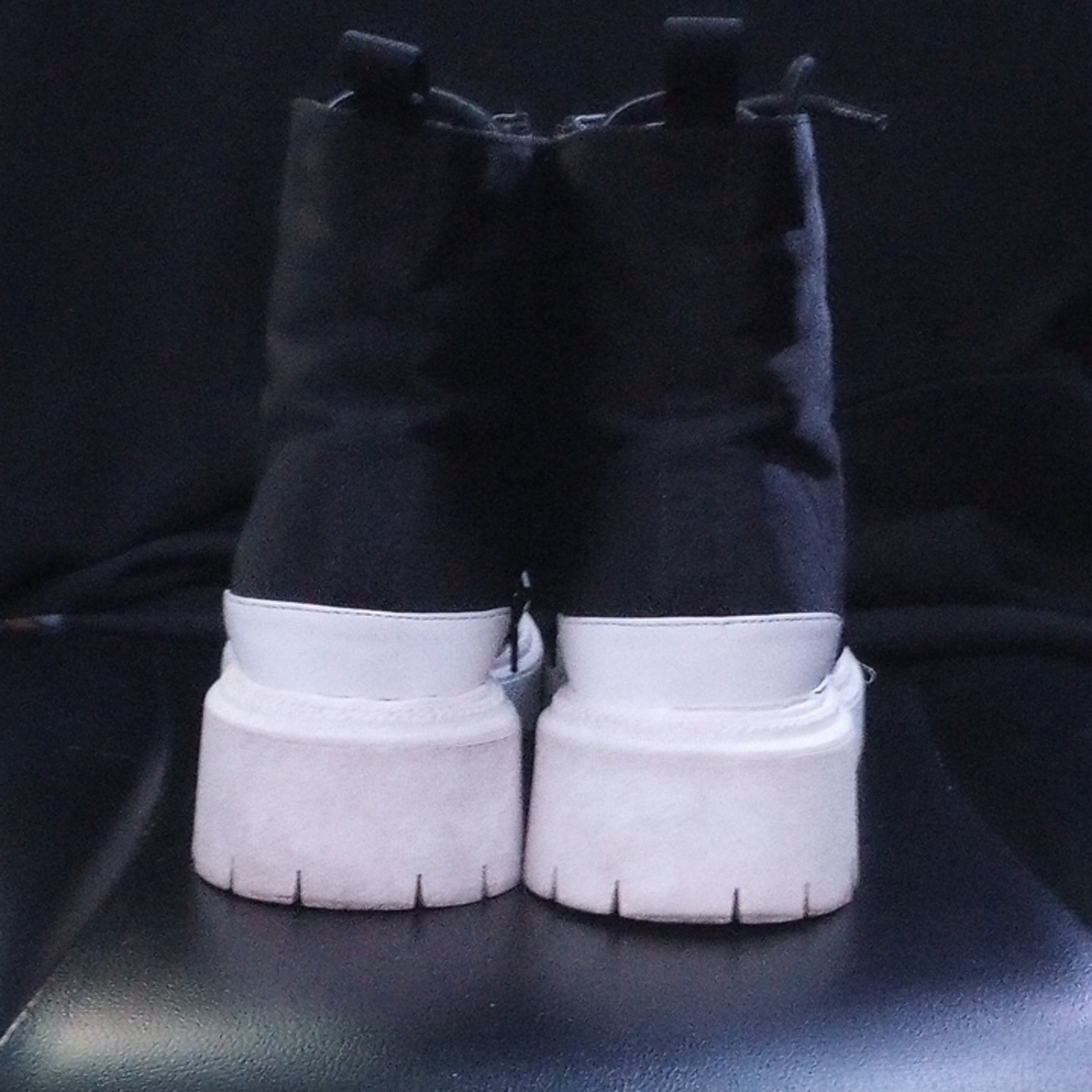 Black and White Lace-Up Boots - Picture 7 of 10
